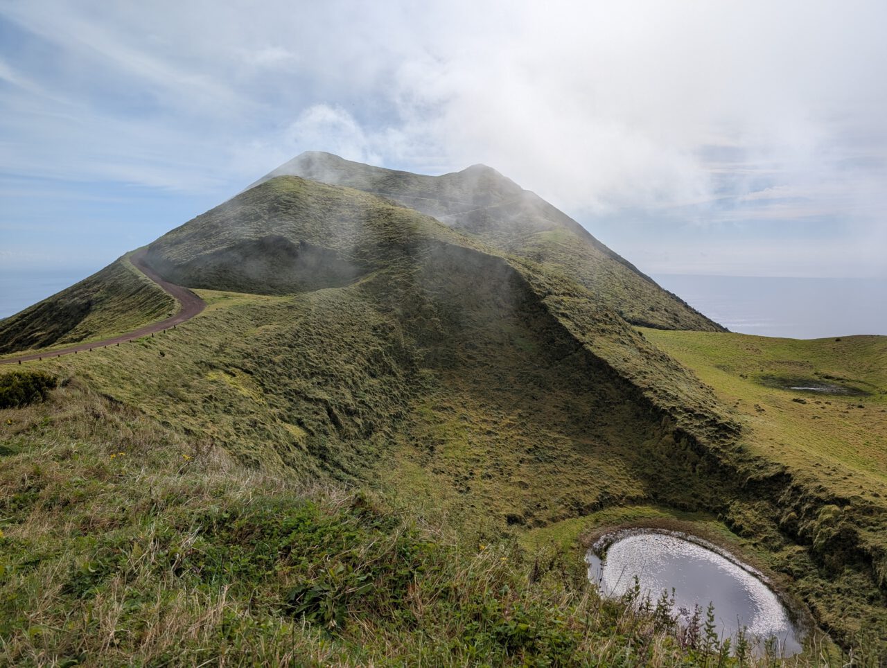Der Pico da Esperança ist der höchste Berg der Azoreninsel São Jorge.